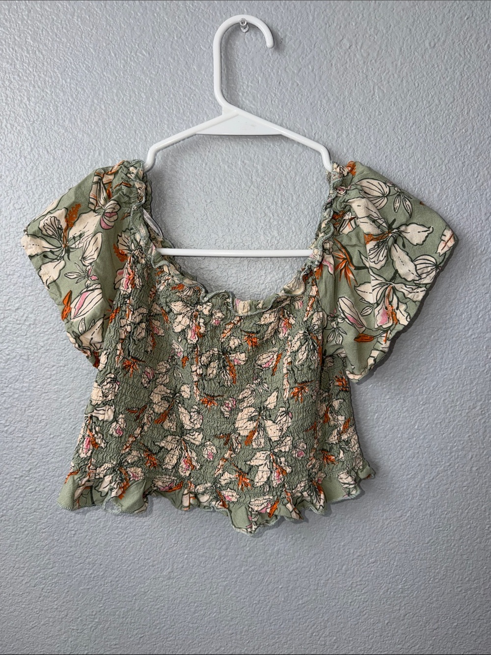 Kiwi & Punch Floral Smocked Peasant Top - Sage Green